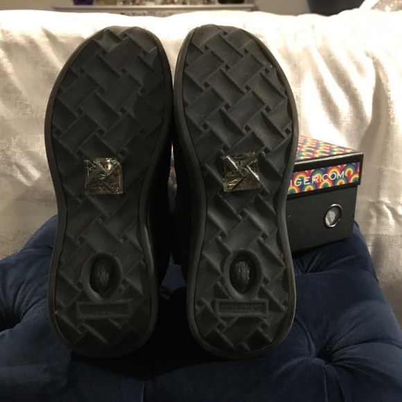 Kurt Geiger Kensington Sneaker - Picture 2 of 4